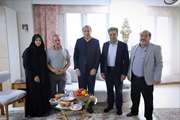 دیدار مدیرکل بنیاد شهید و امور ایثارگران استان مرکزی با جانباز گرانقدر «حاج حسن فخارنیا»
