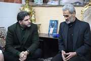 دیدار و دلجویی سرپرست اداره کل امور مجلس و لوایح بنیاد شهید و ایثارگران  با خانواده شهدای مردمی در استان مرکزی 
