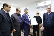 دیدار استاندار مرکزی با خانواده شهید مدافع امنیت «رضا نوری» در شهرستان ساوه 