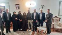 دیدار با خانواده  آموزگار شهیده زهرا مشهدی از شهدای جنگ رمضان 
