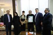 دیدار استاندار مرکزی با خانواده شهیدان والامقام «عودی و مشهدی کاظمی» از شهدای جنگ رمضان 